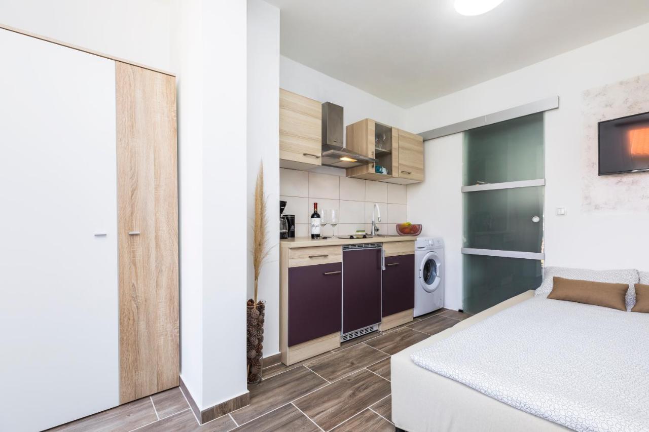 Studio Apartment Pinetree - Mali Losinj Ngoại thất bức ảnh